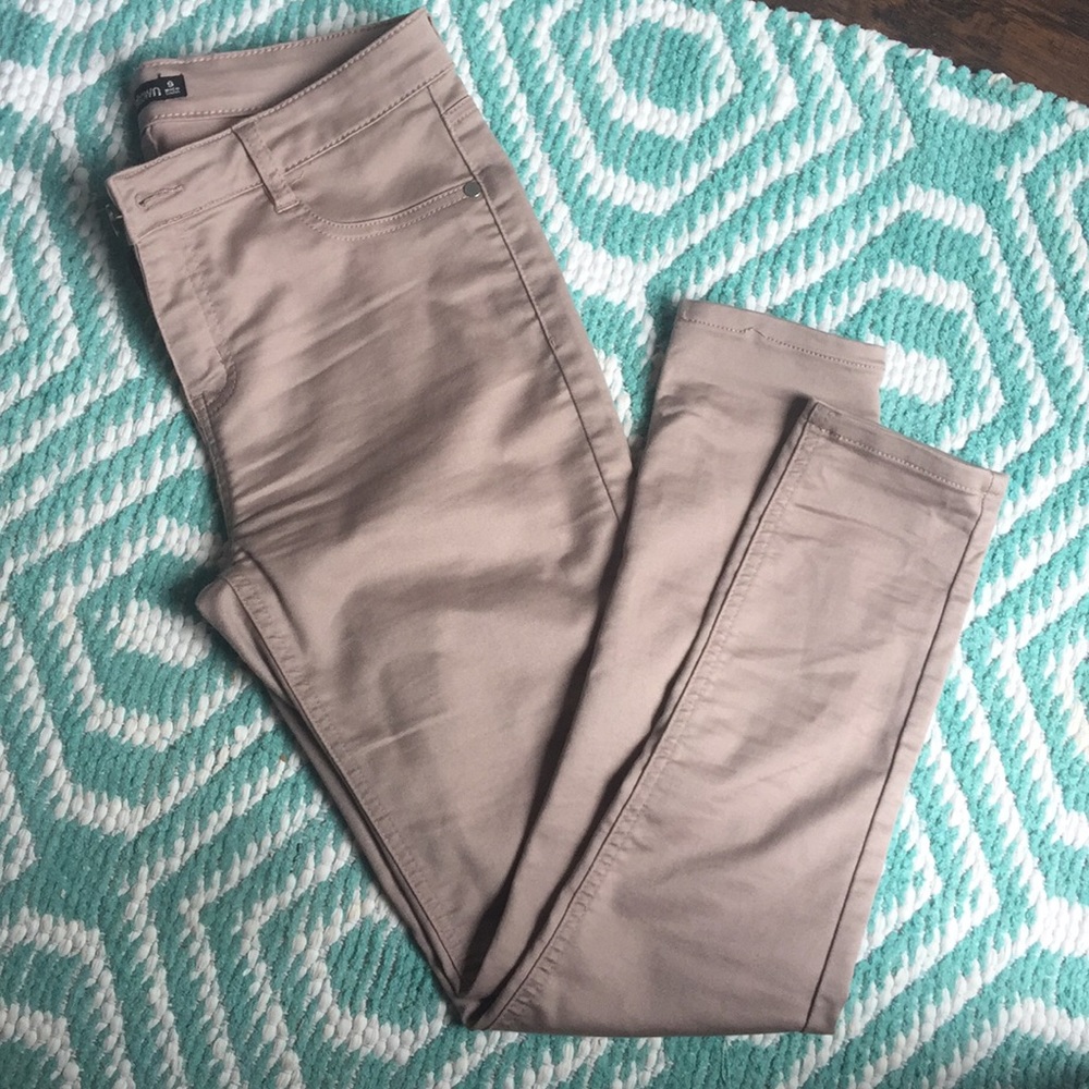 Tinseltown skinny pants. Size 9